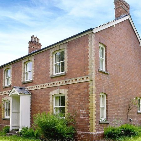 Sunnybank Villa Saint Margaret  Exterior photo